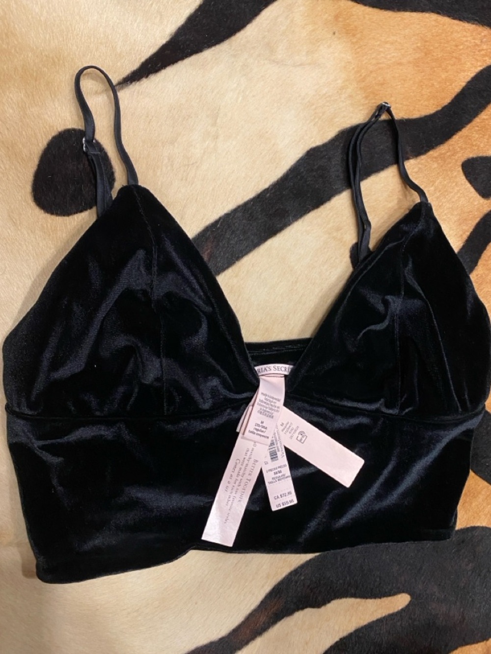 Victoria's Secret Black Velvet Bralette NWT